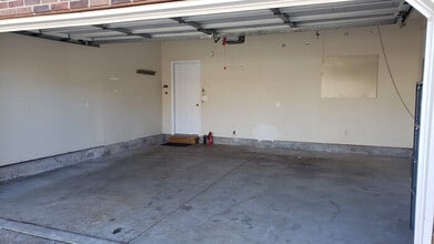 5229 Craigs Creek Dr in Louisville, KY - Building Photo - Building Photo