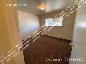 100 N Mills Ave in Lodi, CA - Building Photo - Building Photo