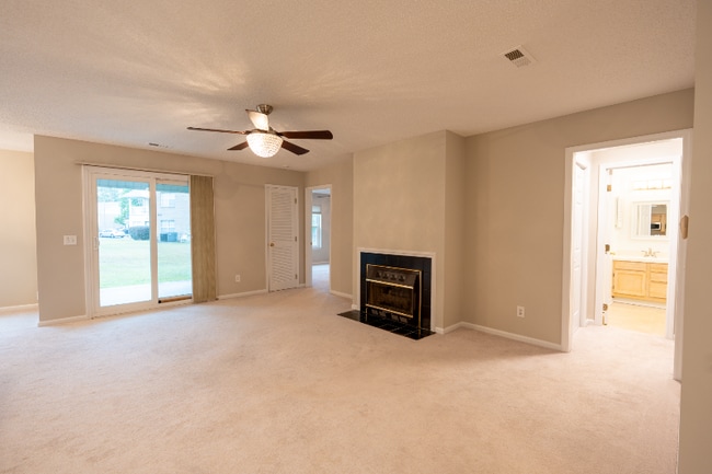 2934 Mulberry Ln in Greenville, NC - Building Photo - Building Photo