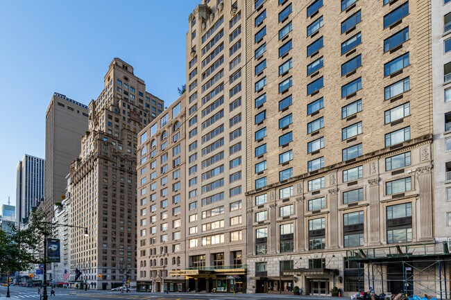 Trump Parc in New York, NY - Building Photo - Building Photo