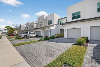 4790 Navali Dr in Wellington, FL - Building Photo - Building Photo