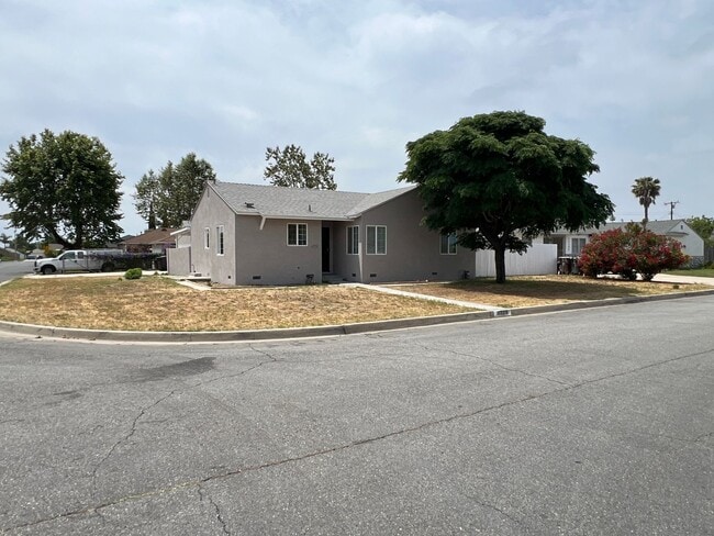 property at 11772 Samuel Dr