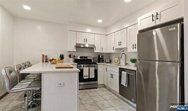 700 Schuyler Ave in Kearny, NJ - Building Photo - Building Photo