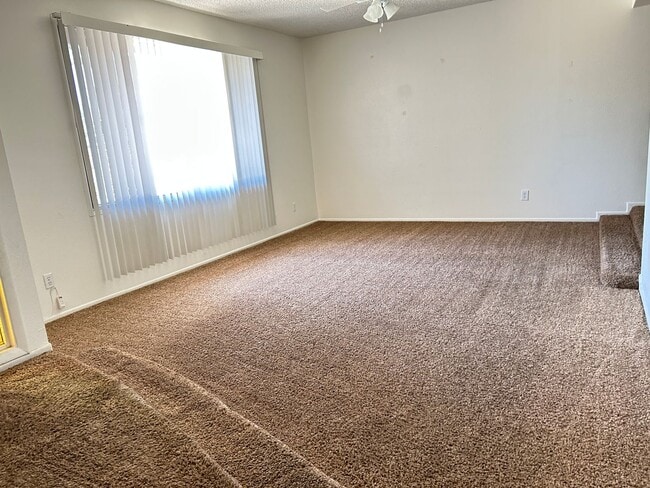 5850 W Acoma Dr in Glendale, AZ - Building Photo - Building Photo