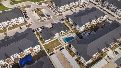 Matlock Flats in Arlington, TX - Foto de edificio - Building Photo