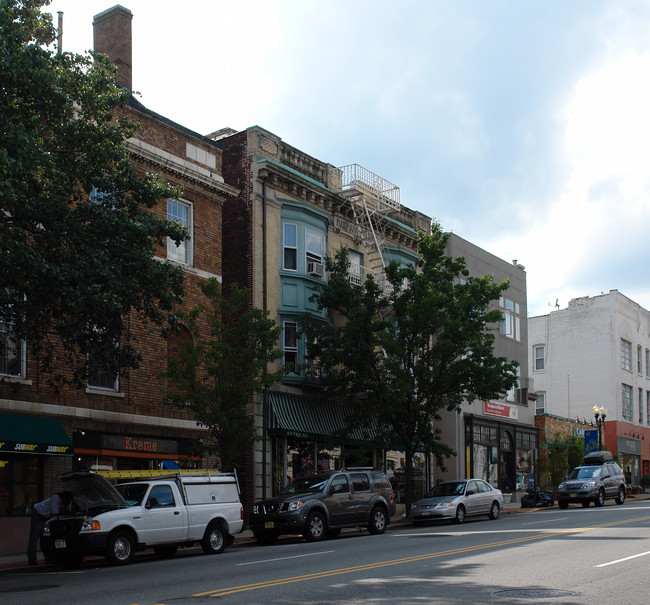 Massmann Building in Montclair, NJ - Foto de edificio - Building Photo