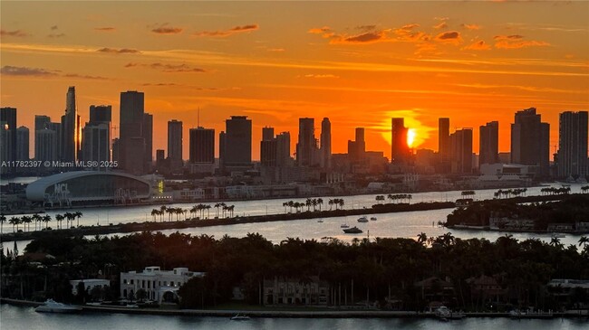 520 West Ave in Miami Beach, FL - Building Photo - Building Photo