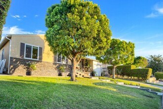 5735 Shaw St in San Diego, CA - Building Photo - Building Photo