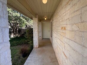 7408 Pusch Ridge Loop in Austin, TX - Building Photo - Building Photo