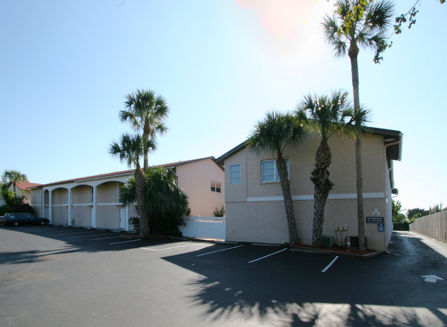 Townhouses in the Cay in Bradenton, FL - Building Photo - Building Photo