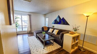 7175 S Gaylord St in Centennial, CO - Building Photo