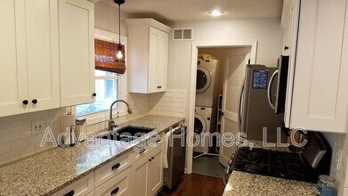 8239 Woodward in Overland Park, KS - Building Photo - Building Photo