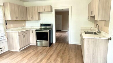 1809 17th Ave, Unit 3 in South Milwaukee, WI - Foto de edificio - Building Photo