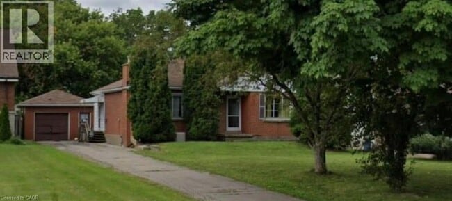 property at 33 Stone Church Rd W