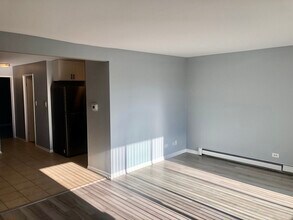 624 W 65th St in Westmont, IL - Building Photo - Building Photo