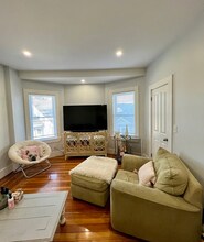 130 Boston St, Unit 1 in Boston, MA - Building Photo - Building Photo
