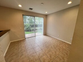 5114 NW 30th Ln in Fort Lauderdale, FL - Building Photo - Building Photo