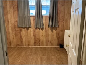 535 Main St in Mt Hope, WV - Foto de edificio - Building Photo