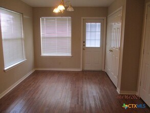 104 Gemini Ct in Victoria, TX - Building Photo - Building Photo