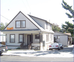 3142 Coolidge Ave in Oakland, CA - Building Photo - Building Photo