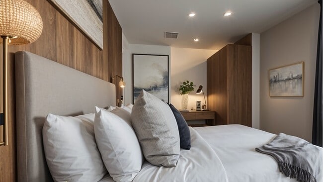 555 Maine Ave, Unit 113 in Long Beach, CA - Building Photo - Building Photo