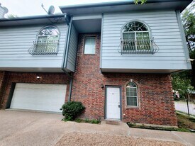 1819 N Fitzhugh Ave in Dallas, TX - Building Photo