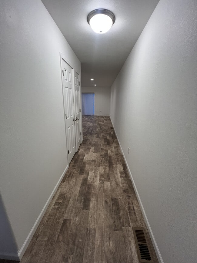 5878 36th St S in Fargo, ND - Foto de edificio - Building Photo