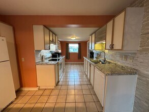 2744 S Atlantic Ave in Daytona Beach, FL - Building Photo - Building Photo