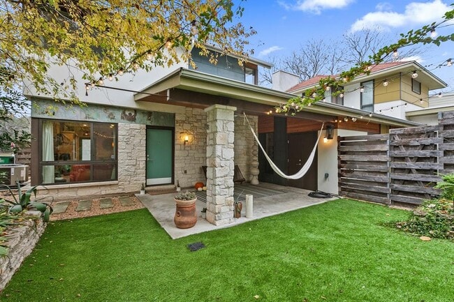 805 Cumberland Rd in Austin, TX - Building Photo - Building Photo