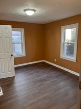 7406 Short St in Owensboro, KY - Building Photo - Building Photo