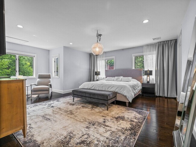 property at 2 Benjamin Pl