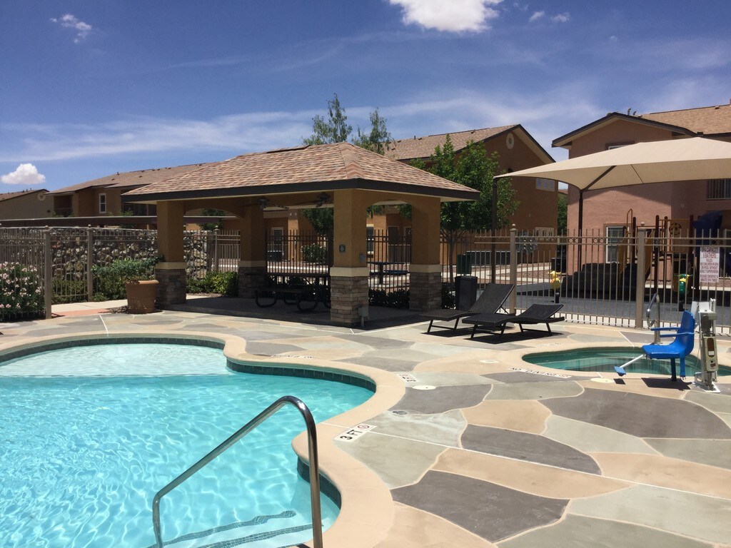 Eastside Crossings Apartments in El Paso, TX