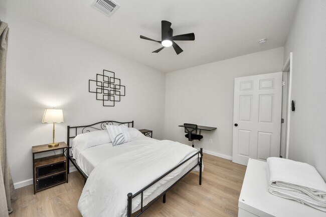 property at 2811 Winbern St