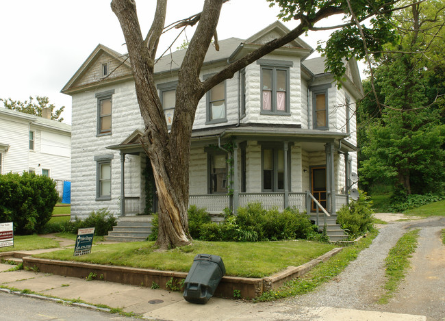 317 N Market St in Staunton, VA - Building Photo - Building Photo