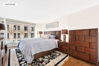 200 Central Park S in New York, NY - Building Photo - Building Photo