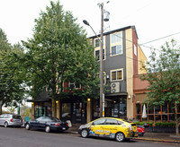 Equinox Building in Seattle, WA - Foto de edificio - Building Photo