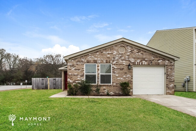 property at 100 Foxford Ln