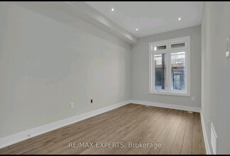 Brand new corner lot townhouse in Vaughan, ON - Building Photo - Building Photo