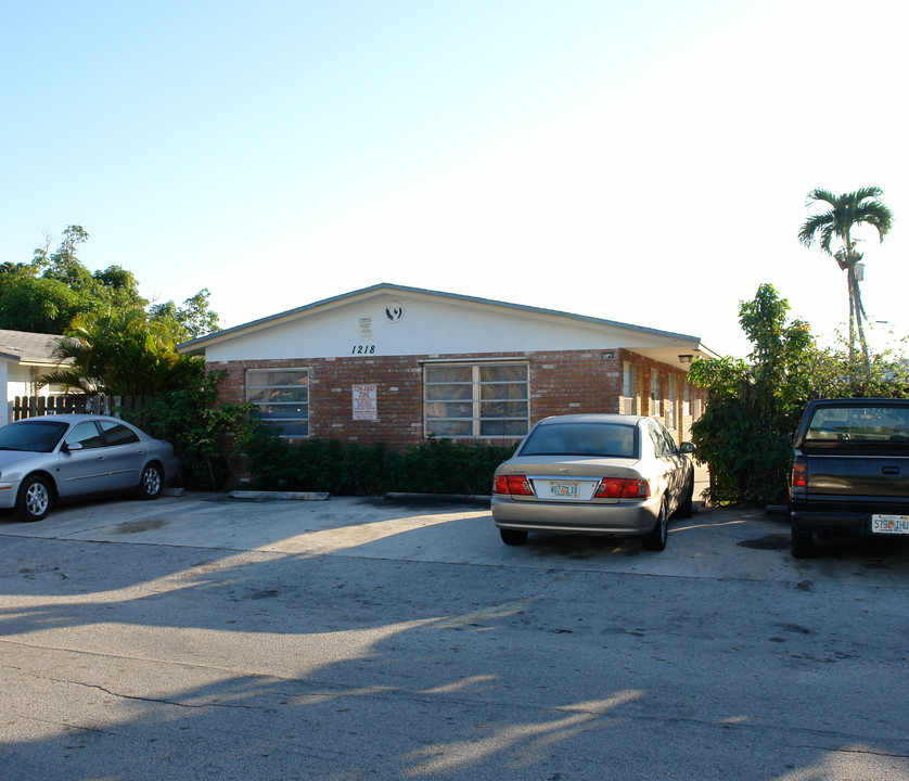 1218 NE 6th Ave in Fort Lauderdale, FL - Building Photo