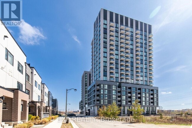 3071 Trafalgar Rd in Oakville, ON - Building Photo - Building Photo