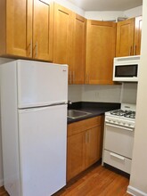 506 E 82nd St in New York, NY - Building Photo - Building Photo