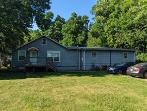 1004 Ewing Blvd, Unit E in Murfreesboro, TN - Foto de edificio - Building Photo