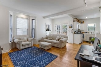 113 Maple Ave in Morristown, NJ - Building Photo - Building Photo