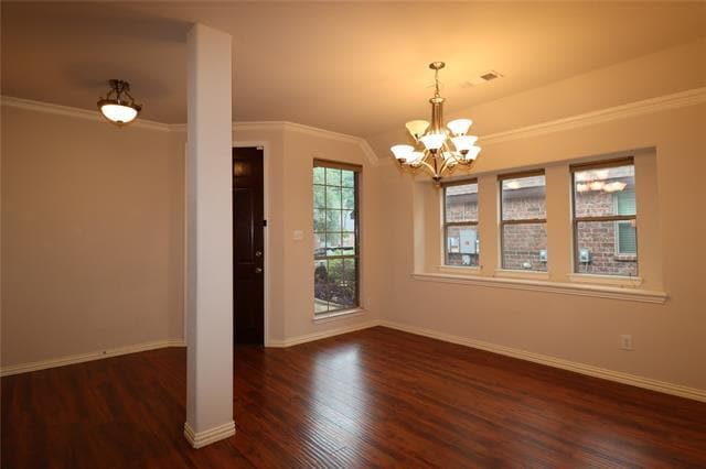 property at 3014 Pinecrest Dr