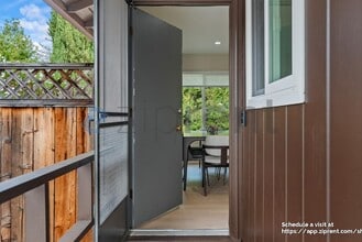 1227 Maple St in San Mateo, CA - Foto de edificio - Building Photo