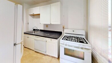 1482 Summit St in Columbus, OH - Building Photo - Building Photo