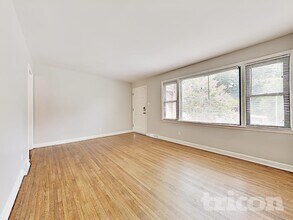 1133 Penrose Ln in Charlotte, NC - Building Photo - Building Photo