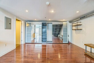1234 Hamilton St, Unit 104 in Philadelphia, PA - Foto de edificio - Building Photo