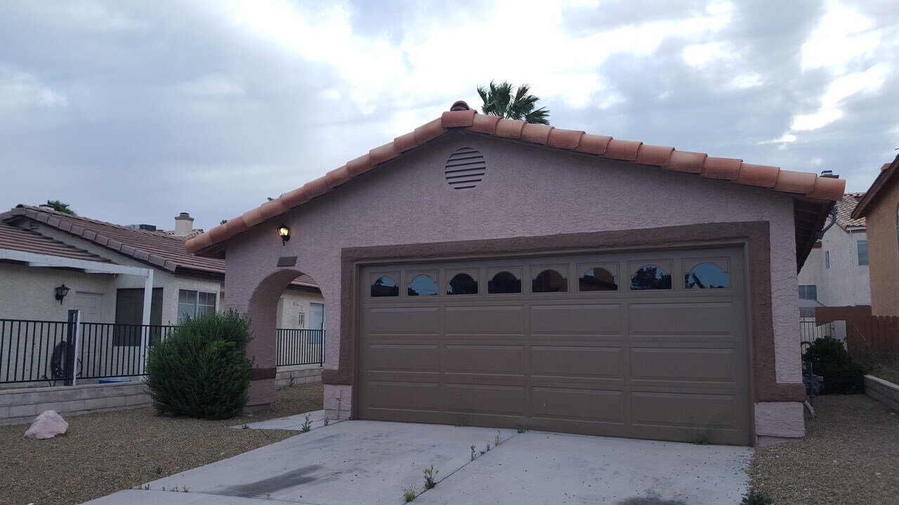 2777 Beaconfalls Way in Las Vegas, NV - Building Photo