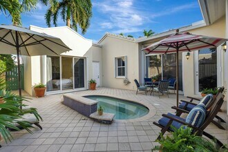 17161 Bermuda Village Dr in Boca Raton, FL - Building Photo - Building Photo